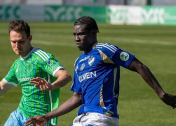 Kojo Peprah Oppong (right)