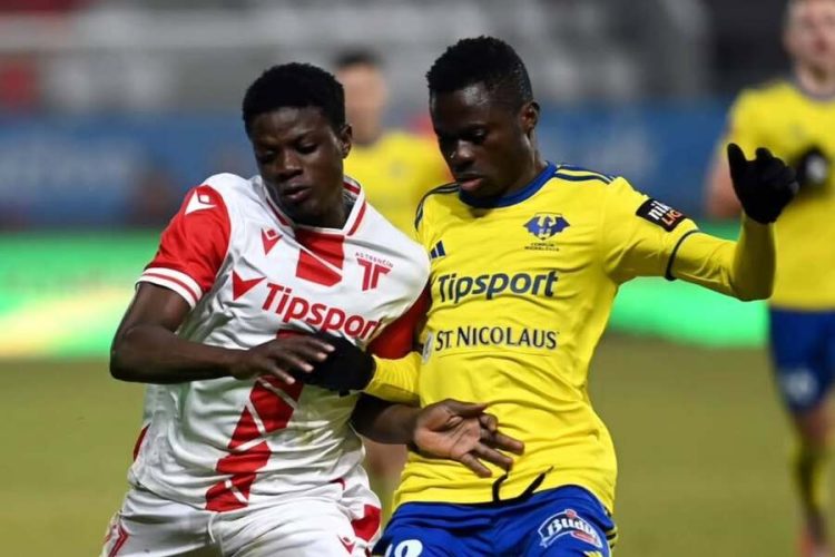 Sani Suleiman (on the left)