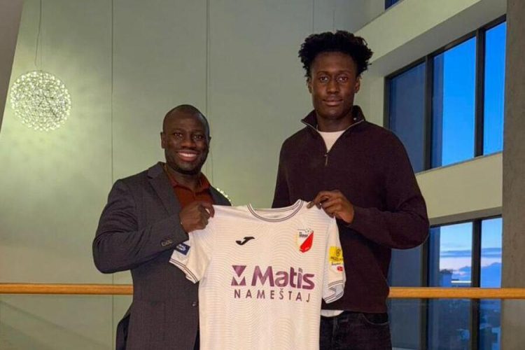 Bakary Bojang and Mass Sise