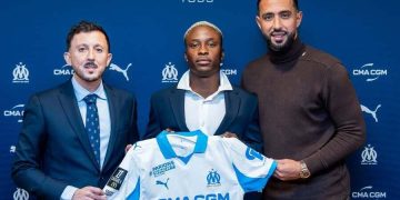 Tochukwu Nnadi (in the middle)