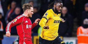 Tolu Arokodare (on the right)