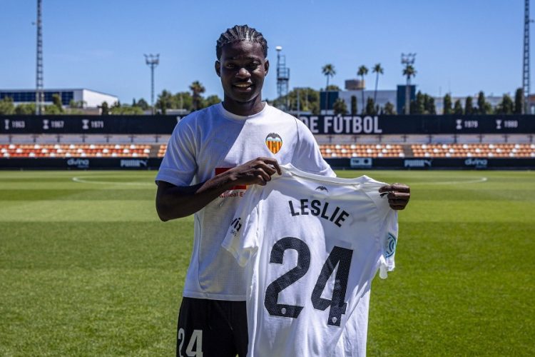 Leslie Okai